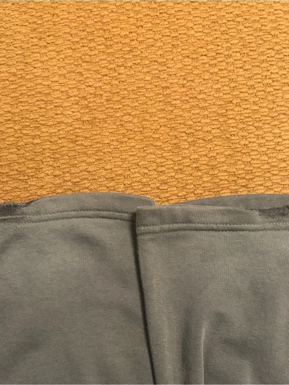 Nike Real Vintage Y2K Gray Sweatpants Men’s Small 30” Inseam 7.5” Leg Opening